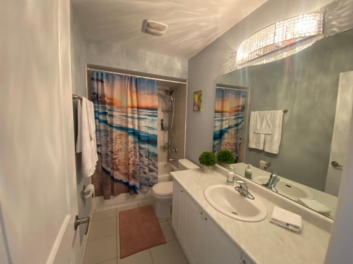 2 Bedroom With 2 Ensuites Unit In ריצ'מונד היל מראה חיצוני תמונה
